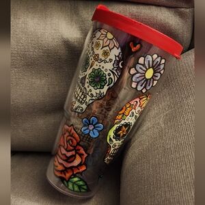 Tervis Skull Tumbler with Red Lid